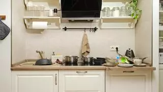 Ni fregadero ni microondas: el punto crítico de suciedad en tu cocina y el truco para limpiarlo