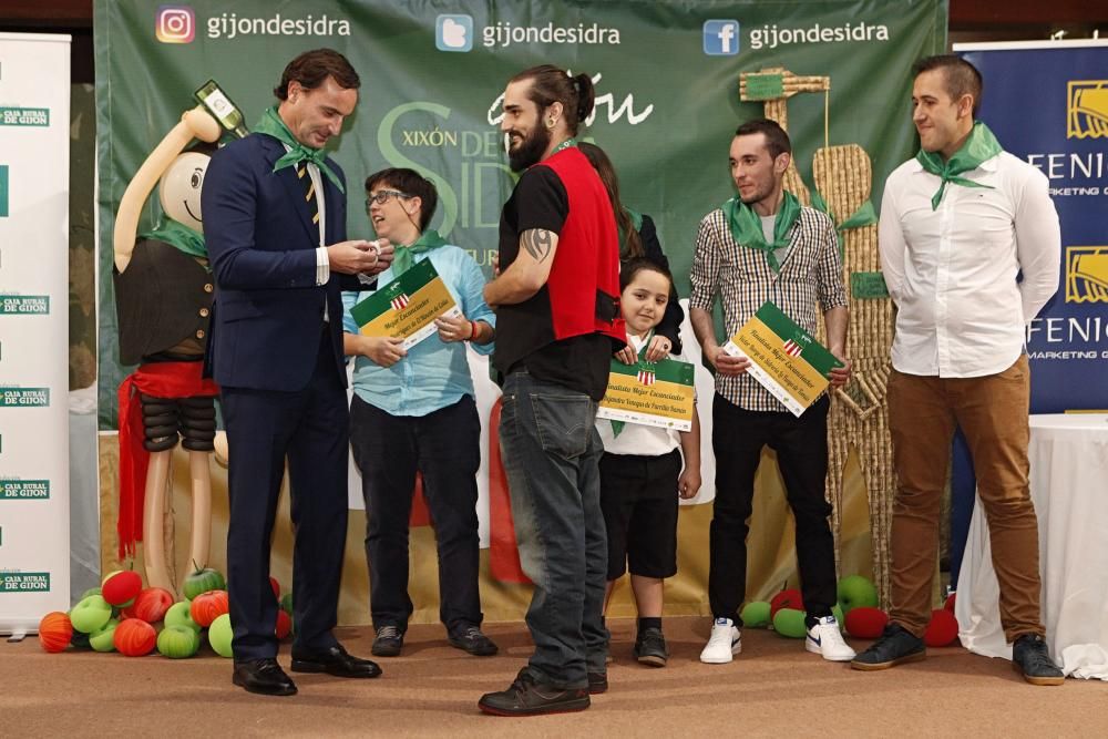 Gala de entrega de premios de "Gijón de sidra" en el Llagar de Castiello