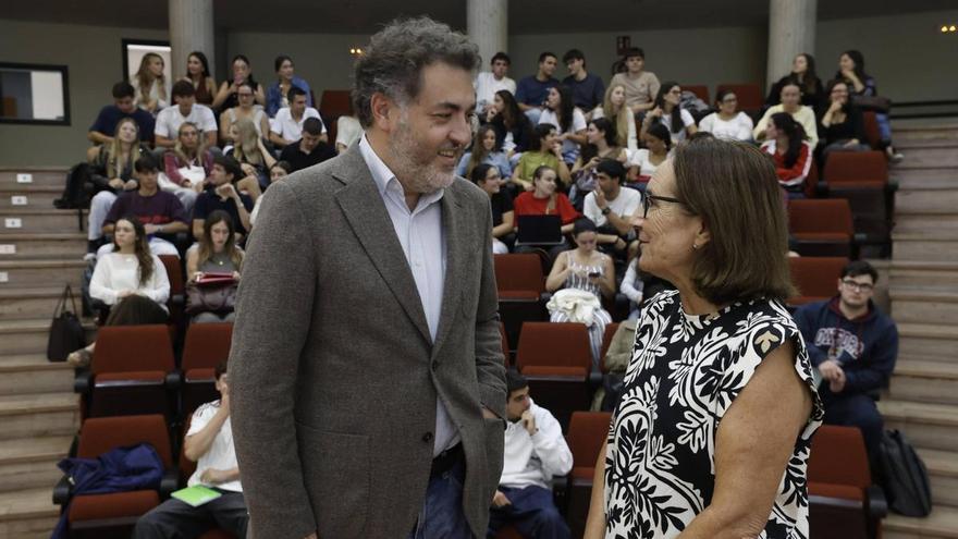 El eurodiputado Jonás Fernández anima a los jóvenes a "criticar las políticas europeas sin dejar de sentirse parte del proyecto"
