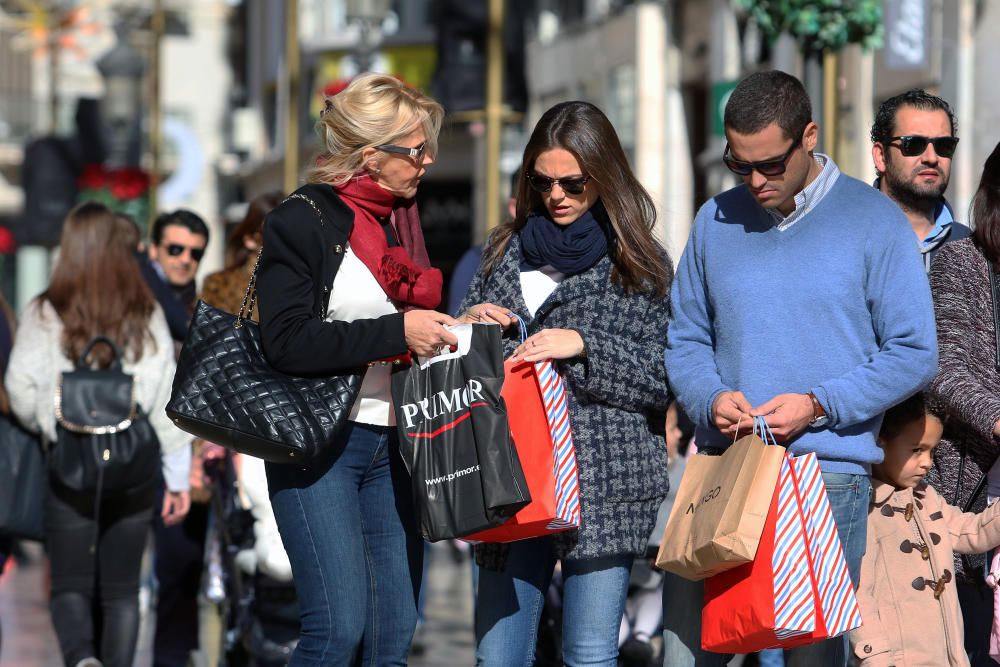 Primer día de las rebajas de enero en Málaga