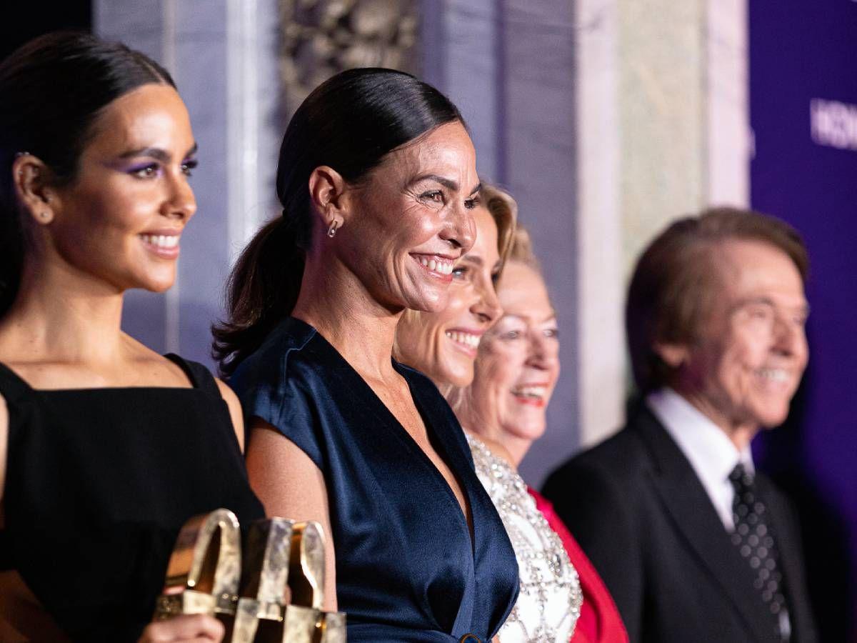 Cristina Pedroche, Inés Sastre, Elsa Pataky y Raphael, algunos de los galardonados en los Premios Woman 2023