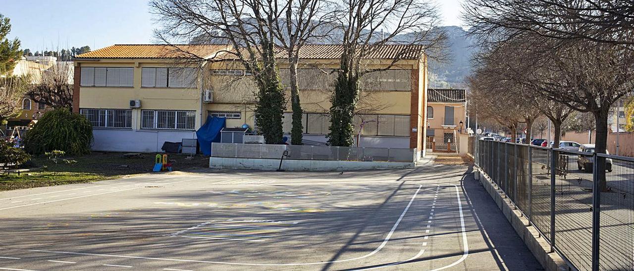 Parcela junto al colegio Teresa Coloma donde se proyecta el centro de salut, ayer. | PERALES IBORRA