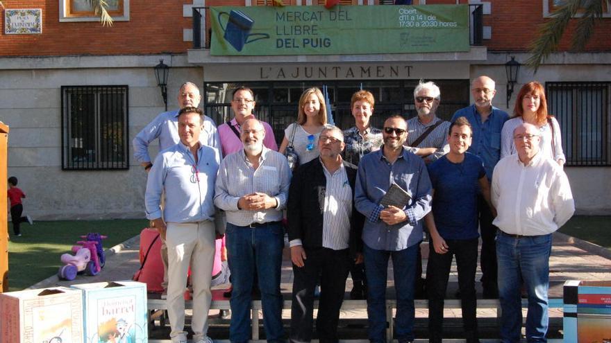 Participantes en el recital poético.