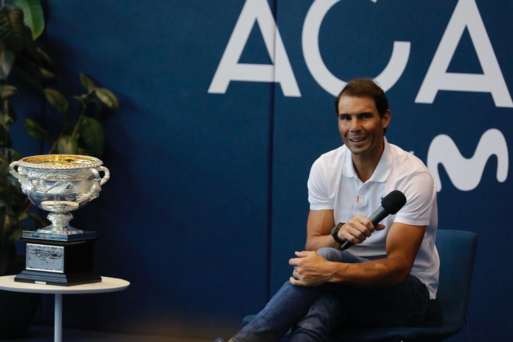 Rafa Nadal con su 21 Grand Slam en su academia de Manacor