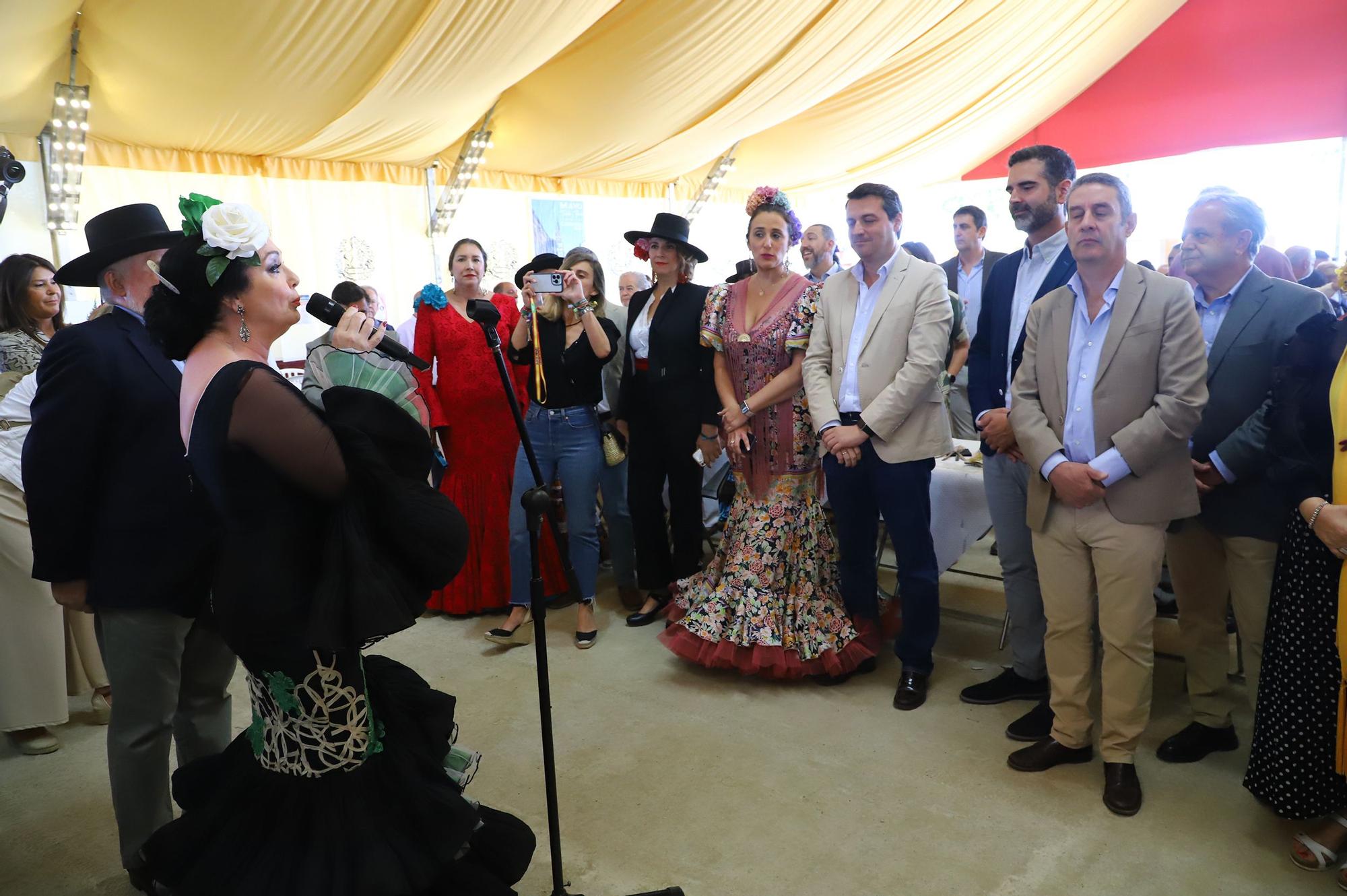 La recepción de la Federación de Peñas Cordobesas en la Feria de Córdoba en imágenes