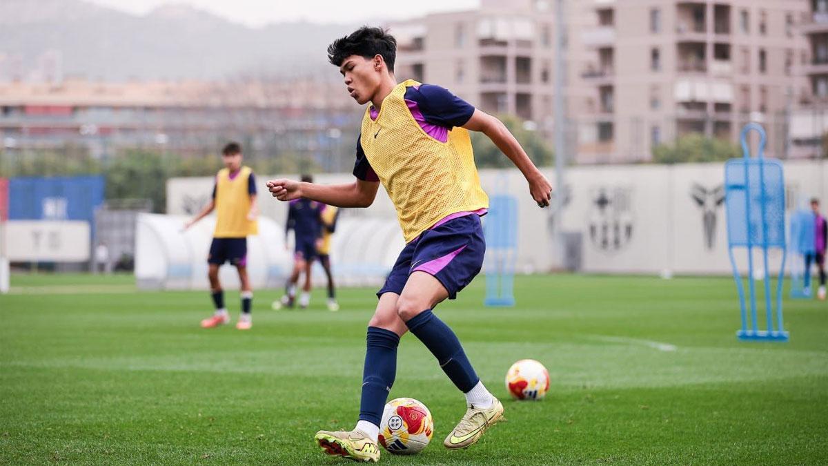 Dro, en un entrenamiento esta semana con el Barça Atlètic