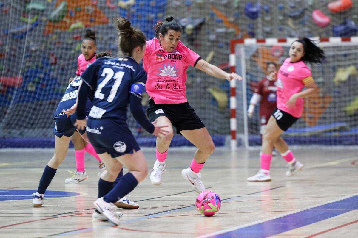 Todas las imágenes del partido del San Pablo-Eivissa contra CD Nou Turia