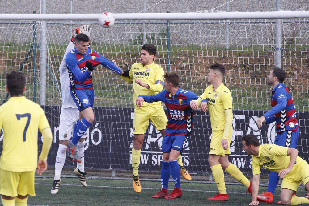 Les millors imatges del Llagostera - Vila-real B