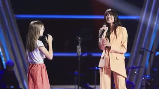 Aitana cumple el sueño de una fan en 'La Voz Kids': "¿Puedo cantar contigo?"