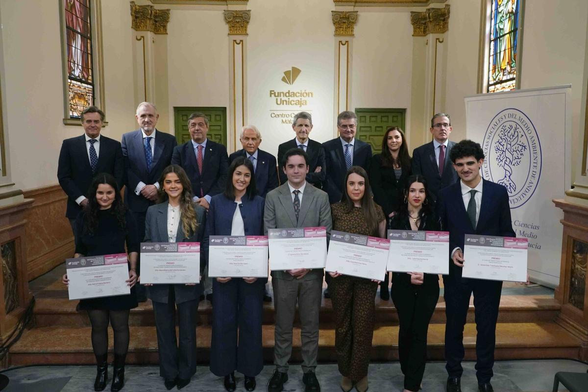 Fundación Unicaja y la Academia de Ciencias Sociales y del Medio Ambiente de Andalucía entregan los galardones del XVI Premio Andaluz de Trayectorias Académicas