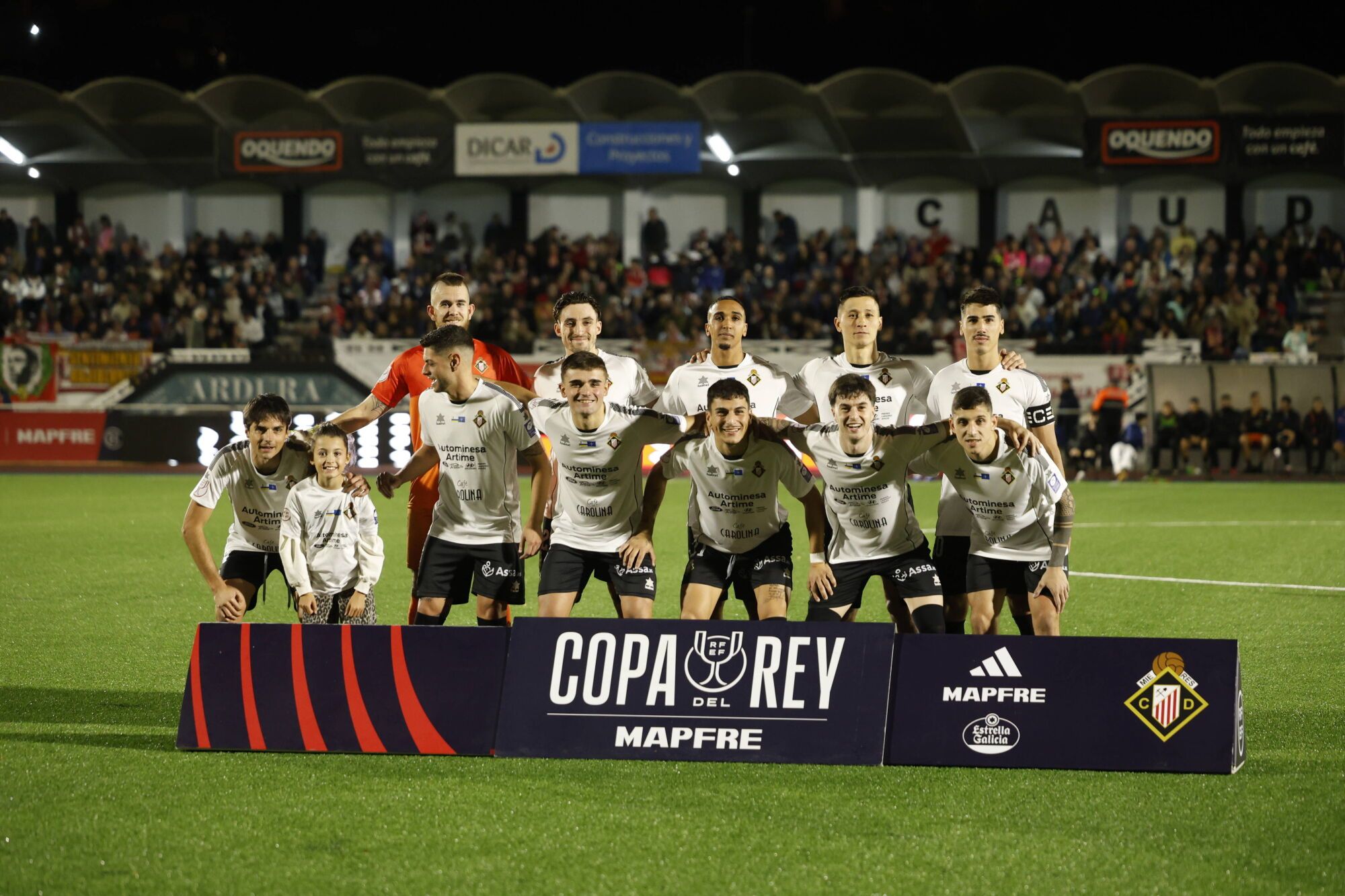 EN IMÁGENES: Gran ambiente en Mieres para el Caudal-Sporting de Copa del Rey