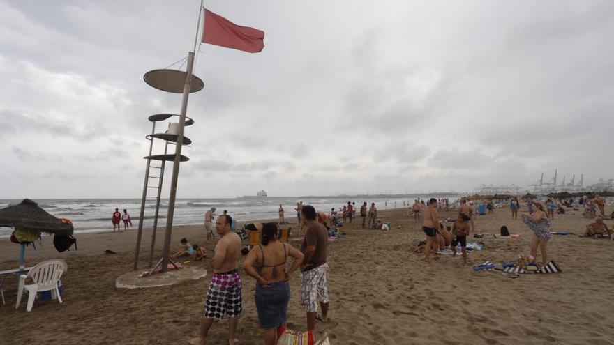 Precaución: Olas de hasta 3 metros en las playas