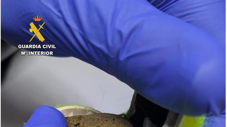 Detenida una persona por lanzar droga  en dos pelotas de tenis al interior del Centro Penitenciario Tenerife II