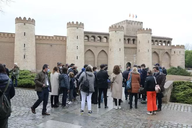 Aragón: La fuerte subida de precios no frena el éxodo en Semana Santa