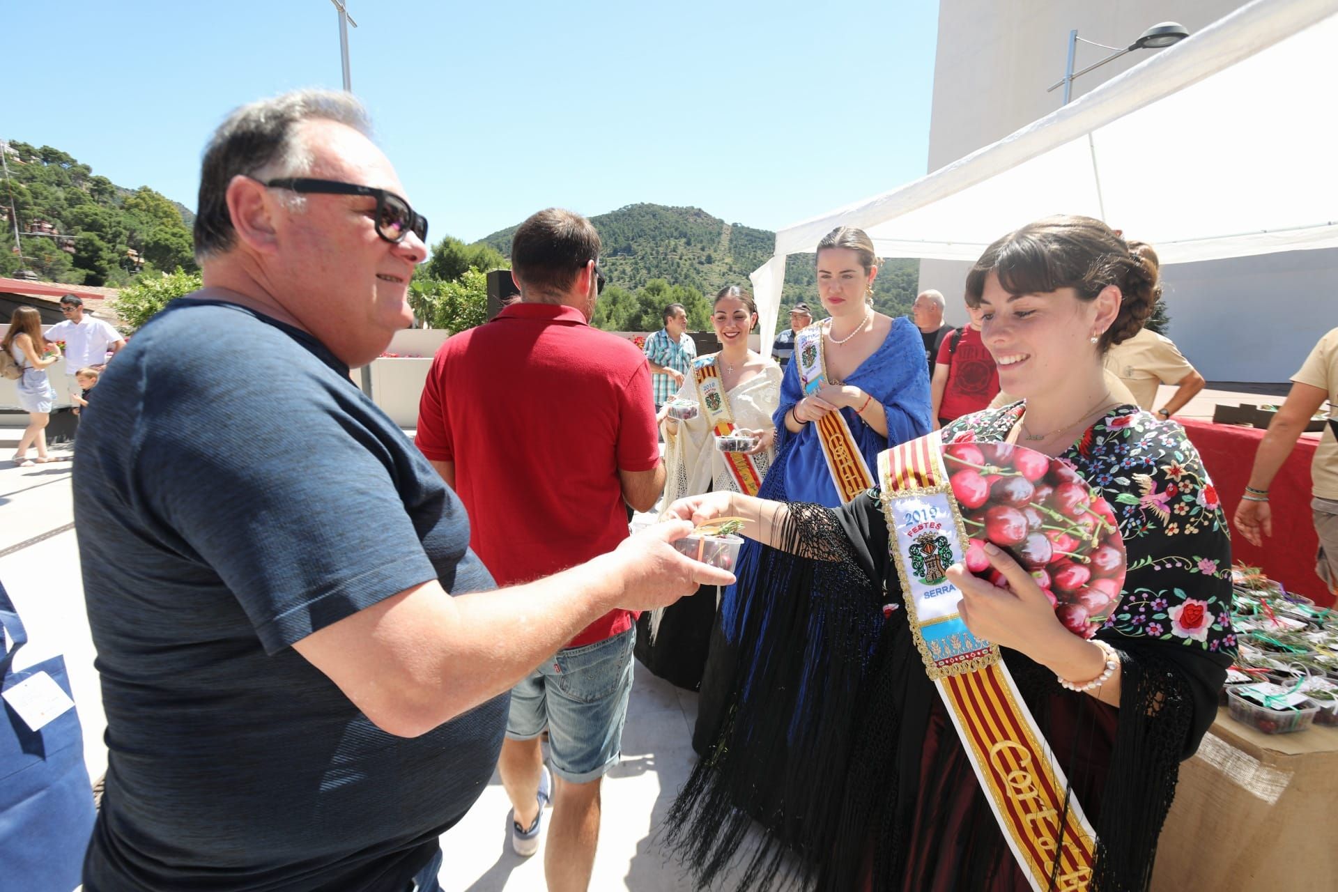 Así es la Fiesta de la Cereza en Serra