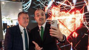 El Govern connectarà tots els centres públics a la fibra òptica pública