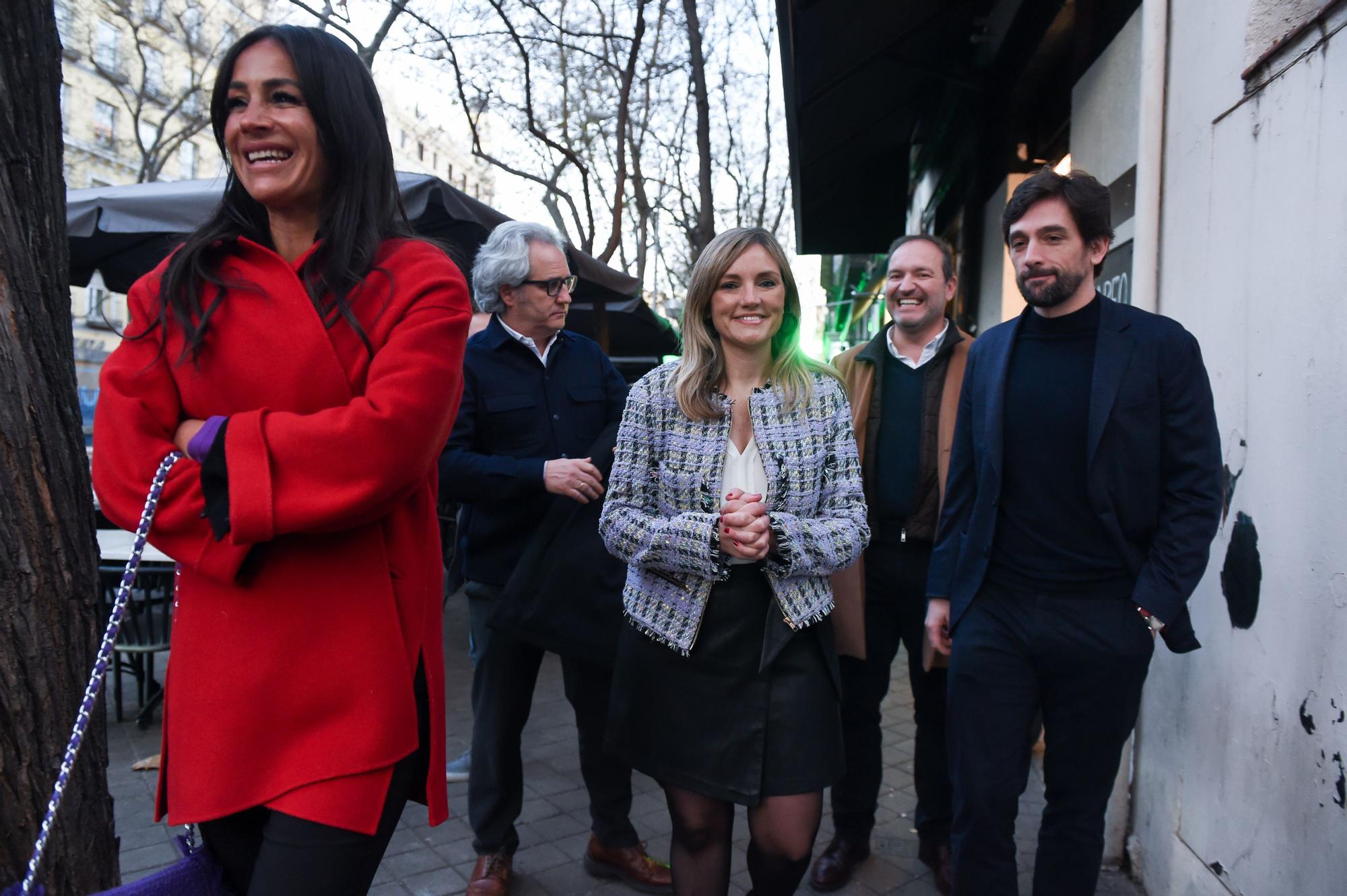 Villacís acompaña a Adrián Vázquez y Patricia Guasp.