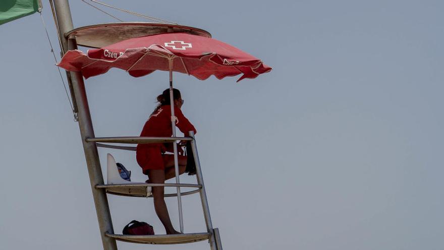 Un total de 88 rescates en las playas valencianas en lo que llevamos de verano