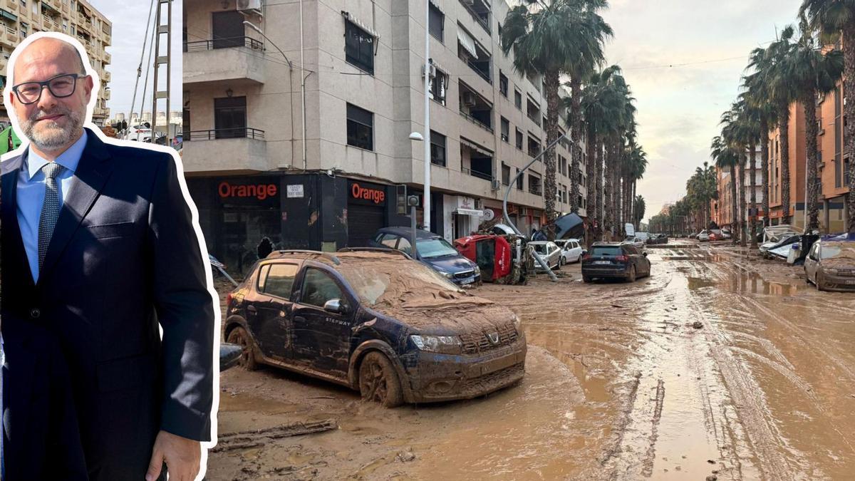 Una calle de Catarroja, totalmente embarrada. A la izquierda, Alberto Francesena