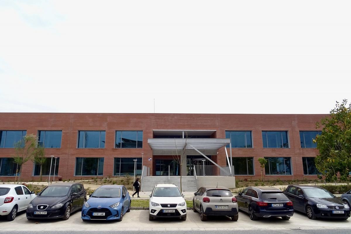 Otra imagen del nuevo edificio construido por Kadans Science Partner la calle Severo Ochoa del Parque Tecnológico de Andalucía (PTA) de Málaga.