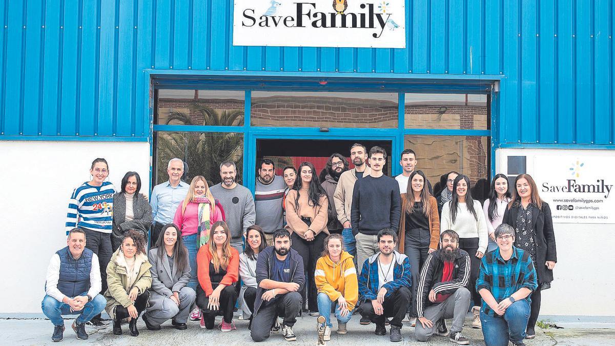 El equipo de SaveFamily.