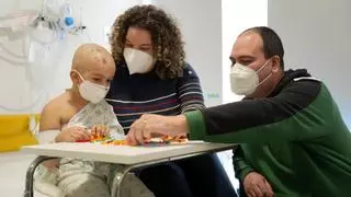Testimonio Día del Cáncer Infantil en Córdoba: "Nuestro hijo es el que nos transmite ánimo para seguir adelante"