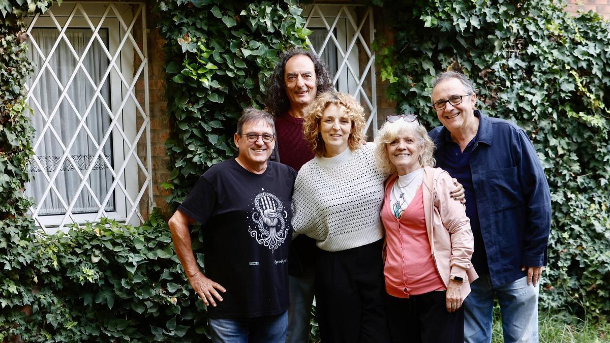 Els contacontes Carles Cano, Domingo Chinchilla, Eva Andújar, Anna Ballester i Vicent Cortés.