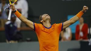 Archivo - El tenista español Rafael Nadal celebra su triunfo contra Carlos Alcaraz en Indian Wells.