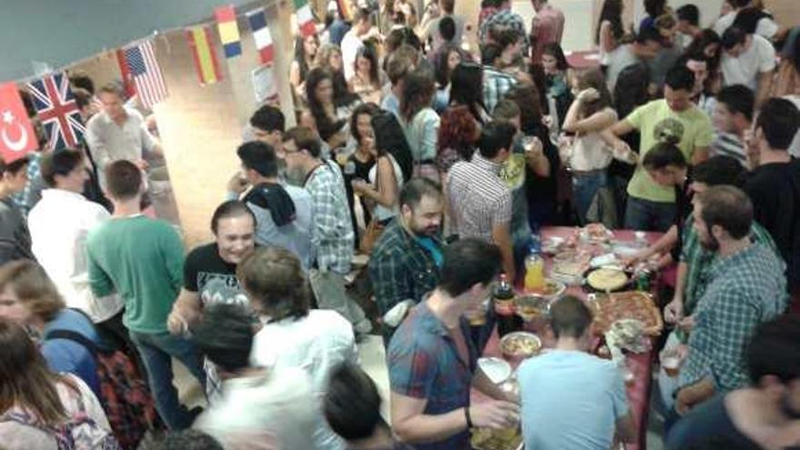 El Campus de Alcoy ofrece una fiesta de bienvenida a los alumnos de intercambio