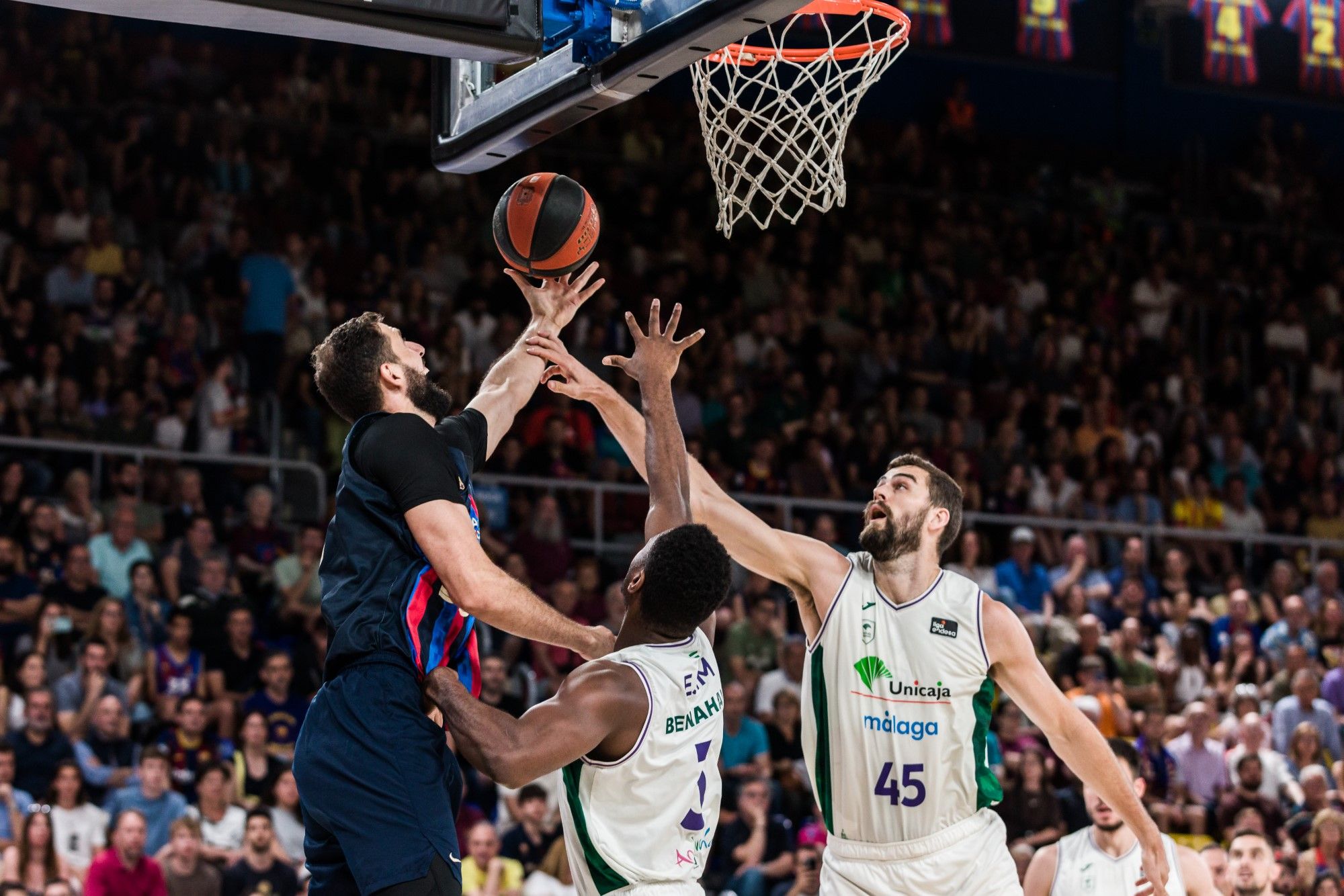 Barcelona - Unicaja, segundo partido de semifinales de la Liga Endesa, en imágenes