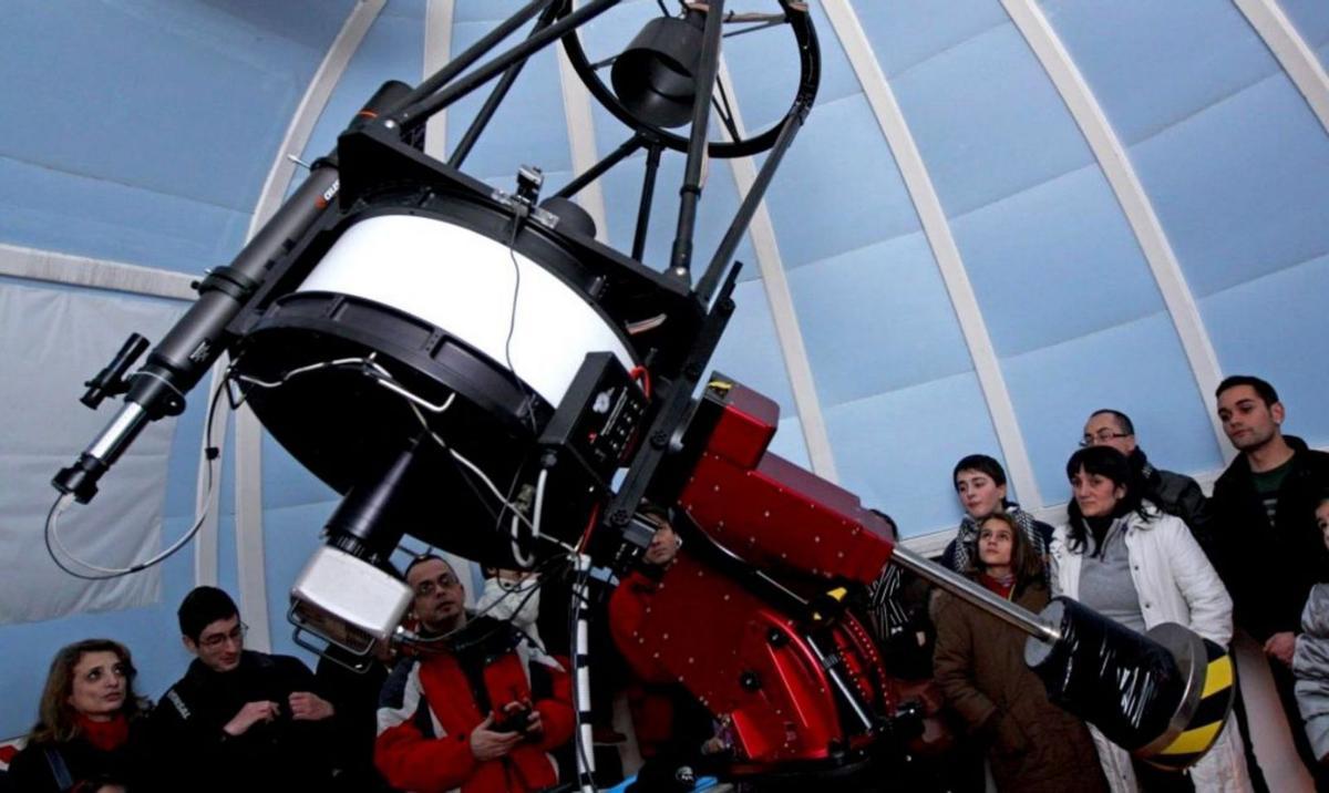 Una visita realizada a las instalaciones del observatorio forcaricense.