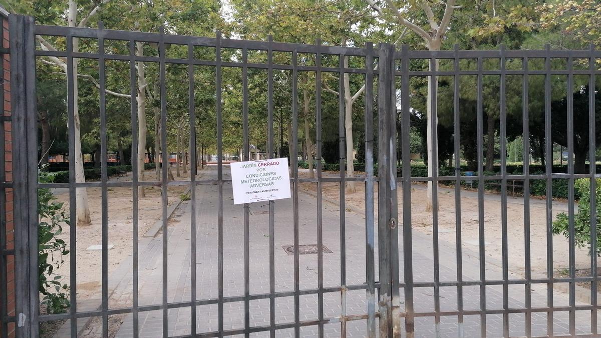 Parque cerrado en València por la climatología.