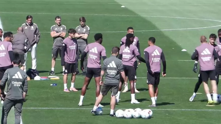 El Real Madrid entrena antes de jugar este domingo contra el Sevilla