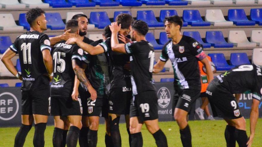 Mérida y Ceuta, los dos únicos supervivientes en el ‘playoff’ a Primera RFEF