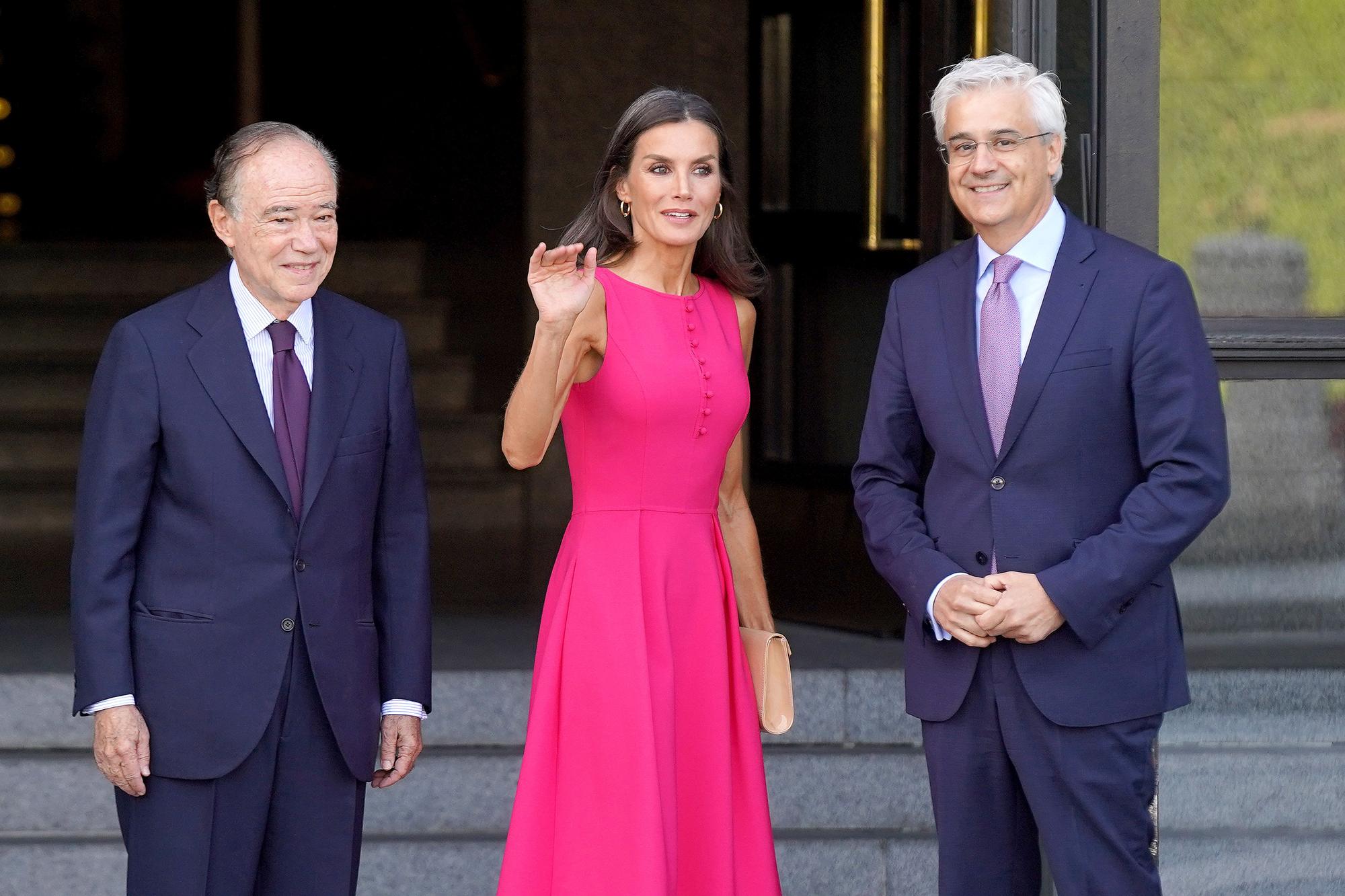 la Reina Letizia junto a los consortes  de los lideres de la OTAN llegan al Teatro Real para ver un ensayo de la opera Nabucco de Giuseppe Verdi.