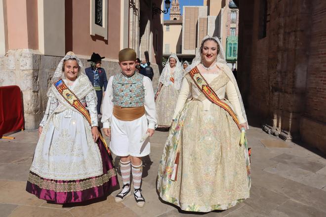 Comisiones de falla en la Procesión de la Virgen (6/7)