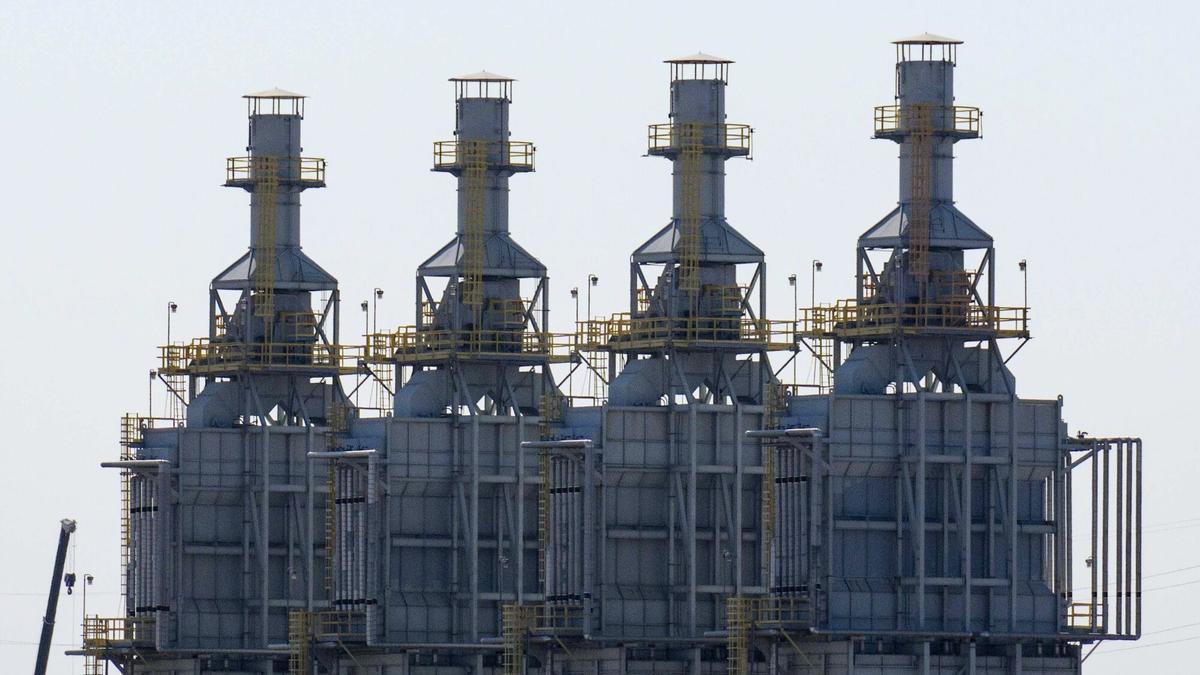 Instalación industrial de almacenamiento de gas natural