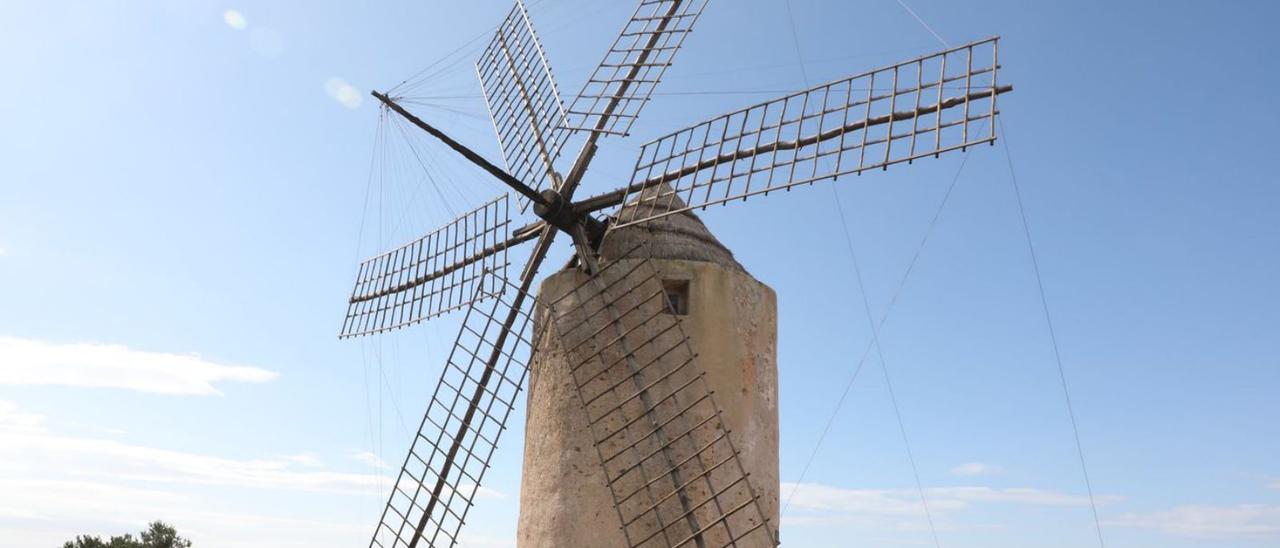 El molino de la Mola es el único de Formentera que conserva sus aspas.