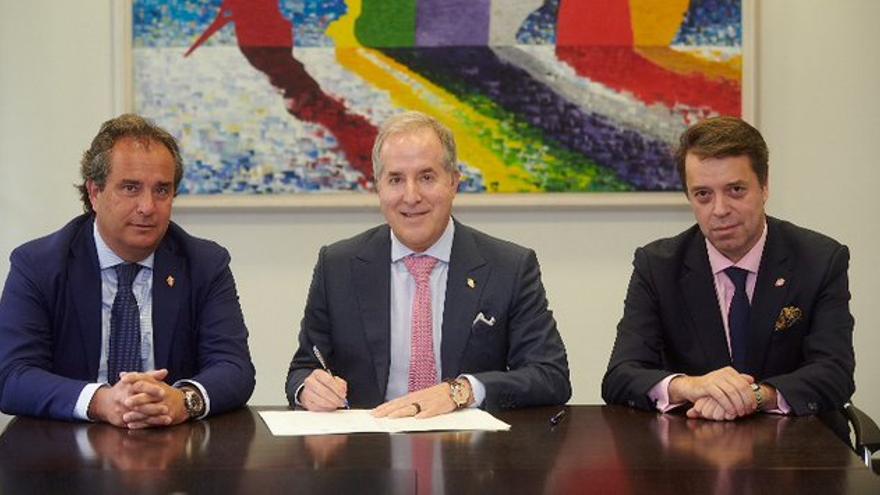 El Real Zaragoza oficializa la venta y solo Alierta e Iribarren han firmado ya la cesión de sus acciones