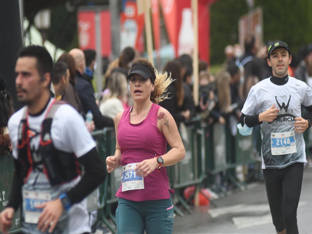 Llegada y podios de la 10k, la media maratón y la maratón de Murcia (I)