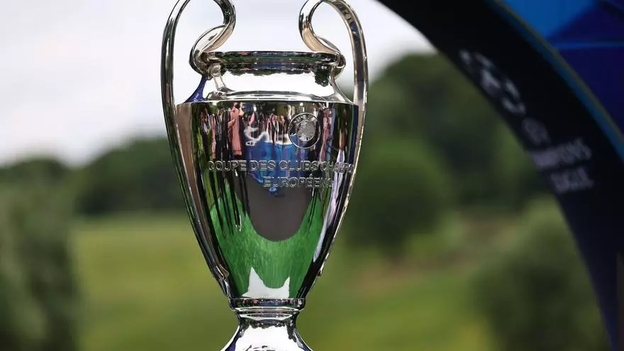 Los aficionados del PSG y del FC Inter esperan la gran final en Múnich