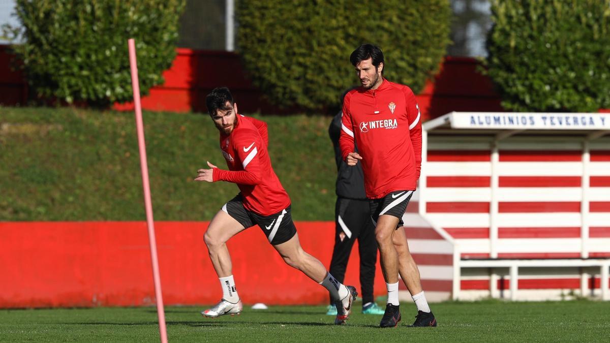 Campuzano y Valiente, en el entrenamiento en Mareo.