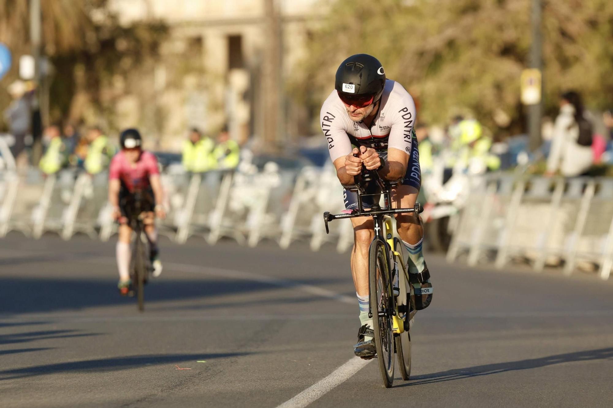 Así ha sido la prueba de ciclismo del Ironman 70.3 en Valencia