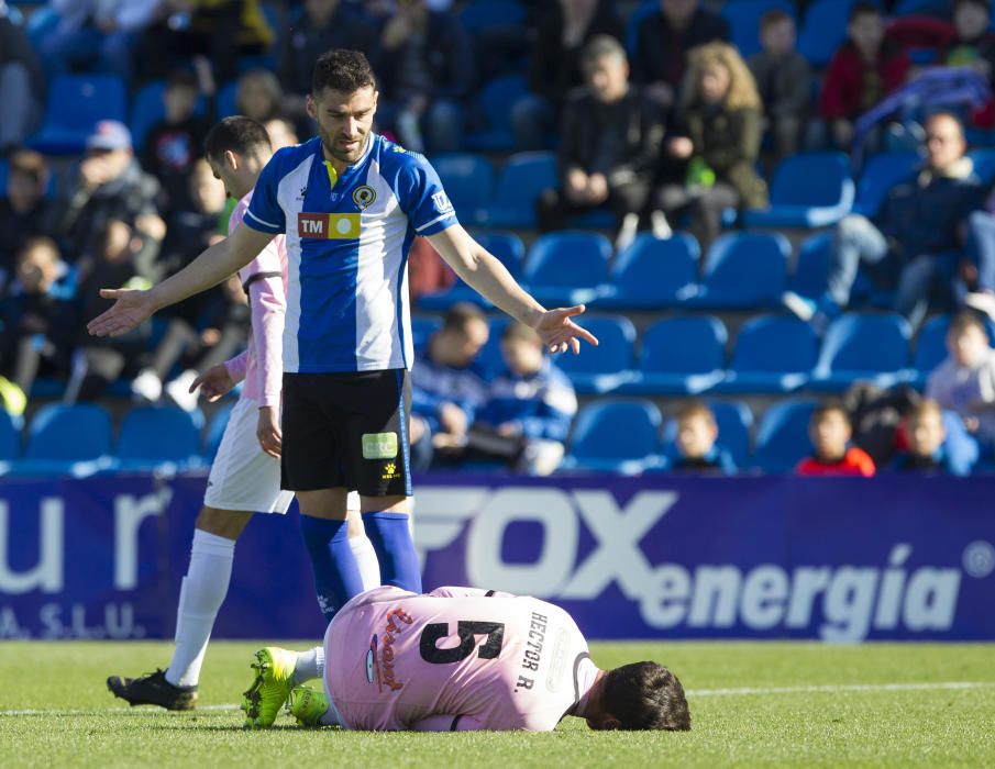 El Hércules desperdicia la ocasión y no pasa del empate ante el AE Prat.