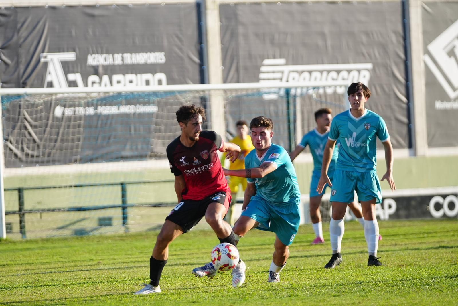 CD Pozoblanco-Salerm Puente Genil: el derbi provincial de Tercera RFEF, en imágenes