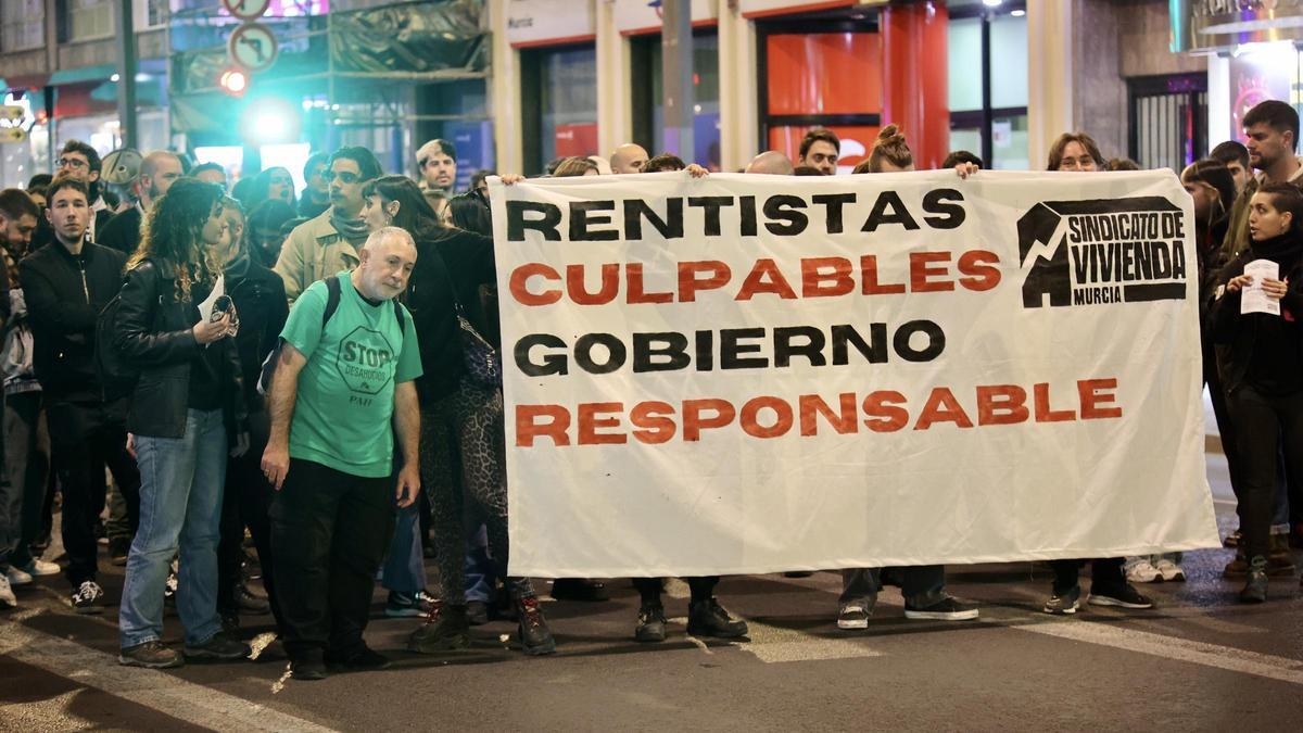 Manifestación a favor de la ILP de la Vivienda celebrada este viernes.