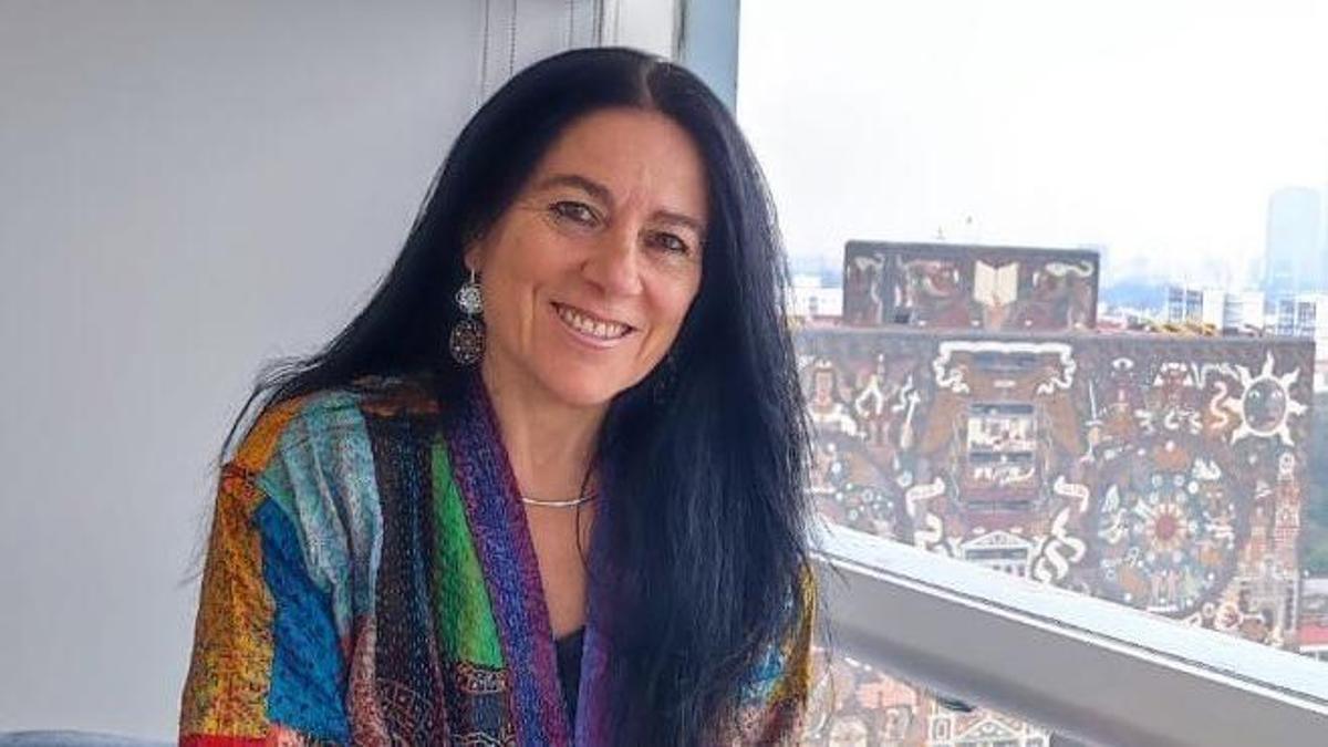 Sandra Lorenzano es narradora, poeta y ensayista.