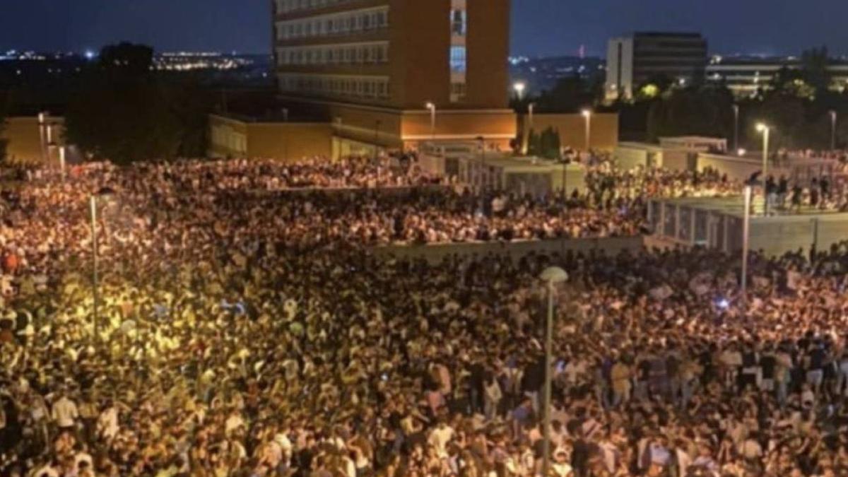 Botellón en la Ciudad Universitaria de Madrid