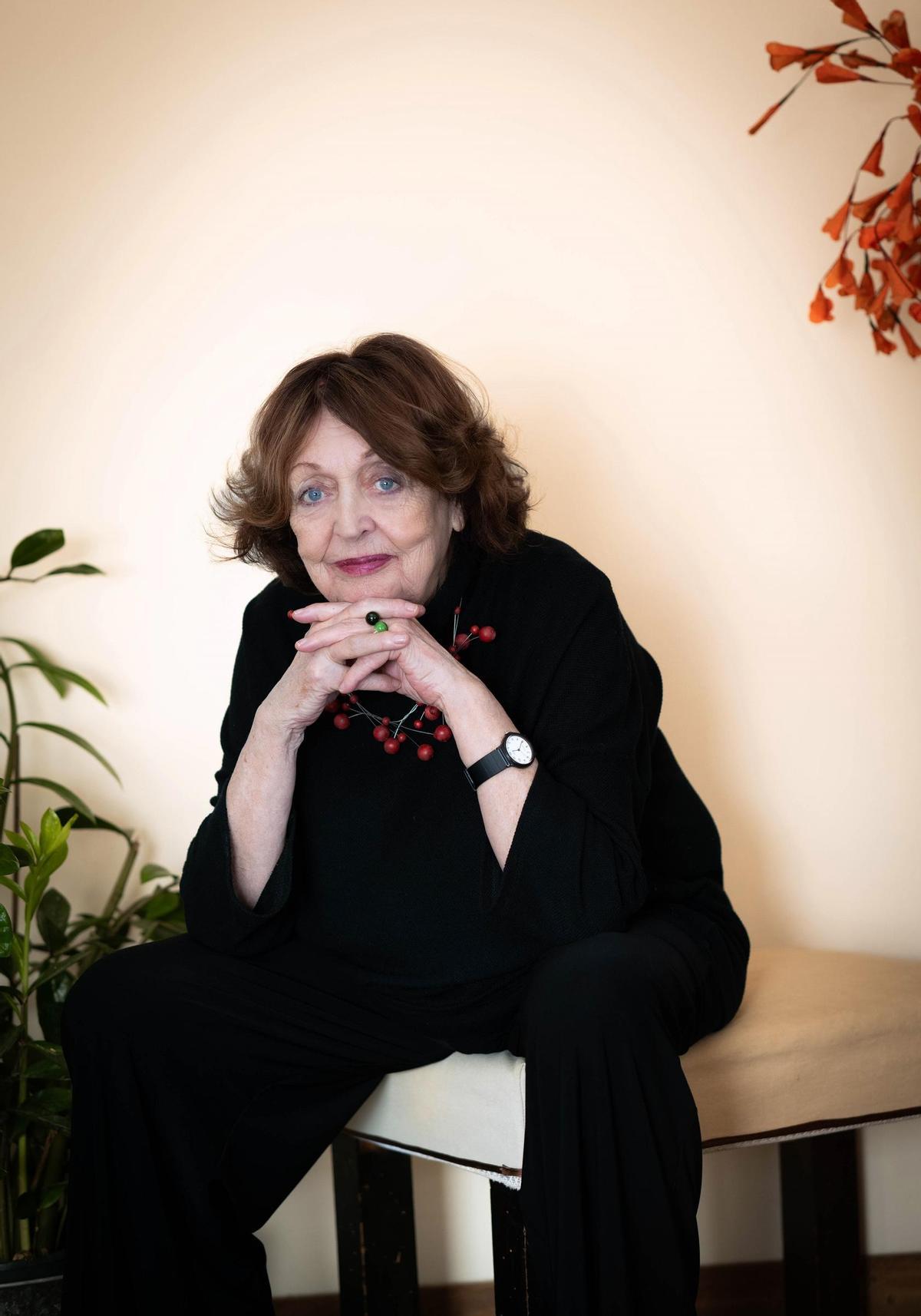 La escritora publica 'Lo que no se ve'.