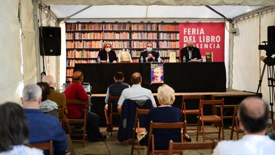 Comienza la feria del libro de Plasencia